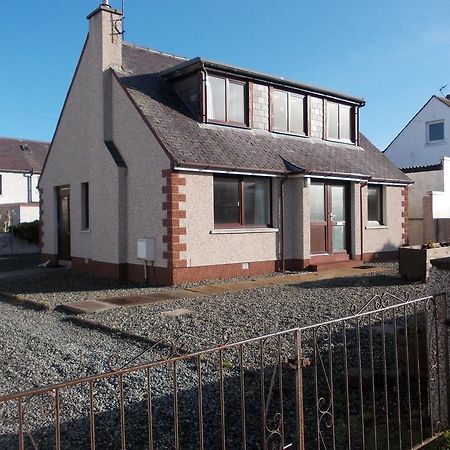 Stornoway Self-Catering Barony Square Villa ภายนอก รูปภาพ