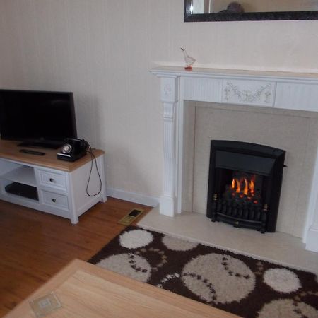 Stornoway Self-Catering Barony Square Villa ภายนอก รูปภาพ