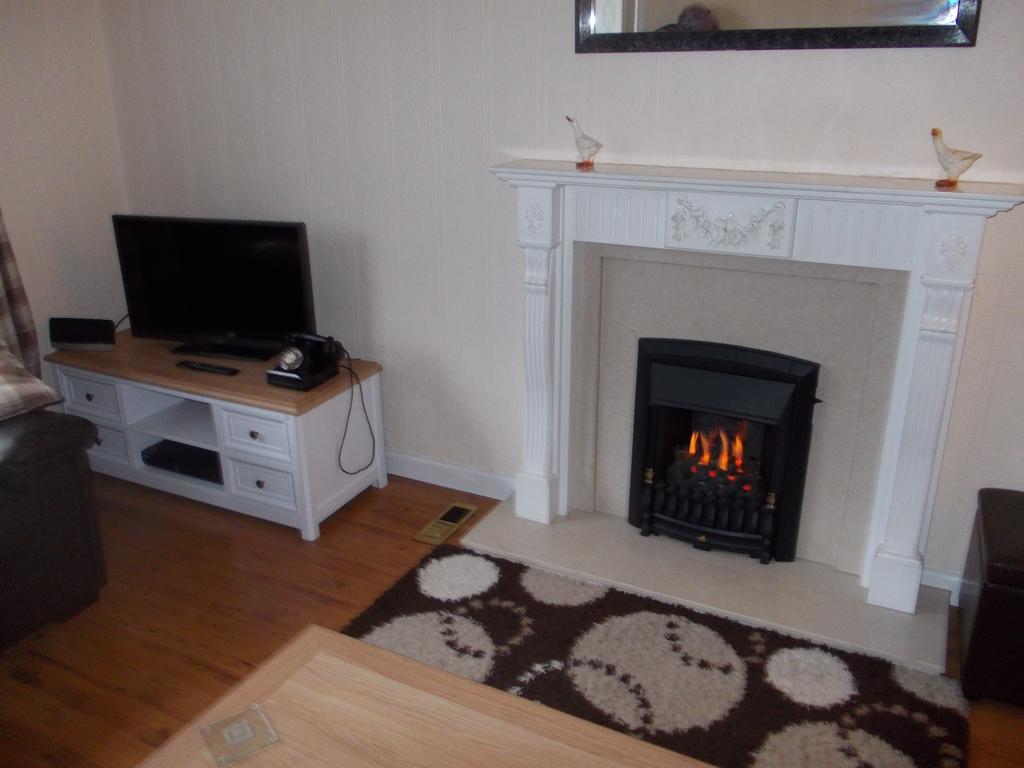 Stornoway Self-Catering Barony Square Villa ภายนอก รูปภาพ