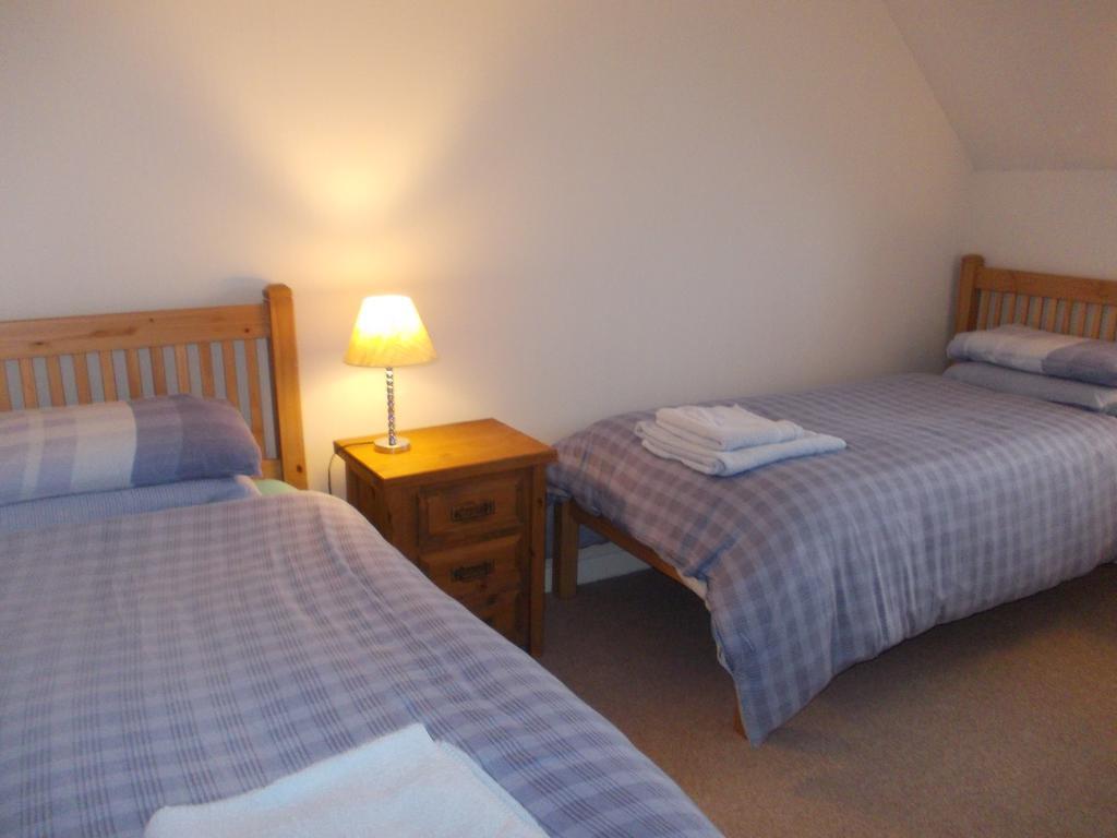 Stornoway Self-Catering Barony Square Villa ภายนอก รูปภาพ